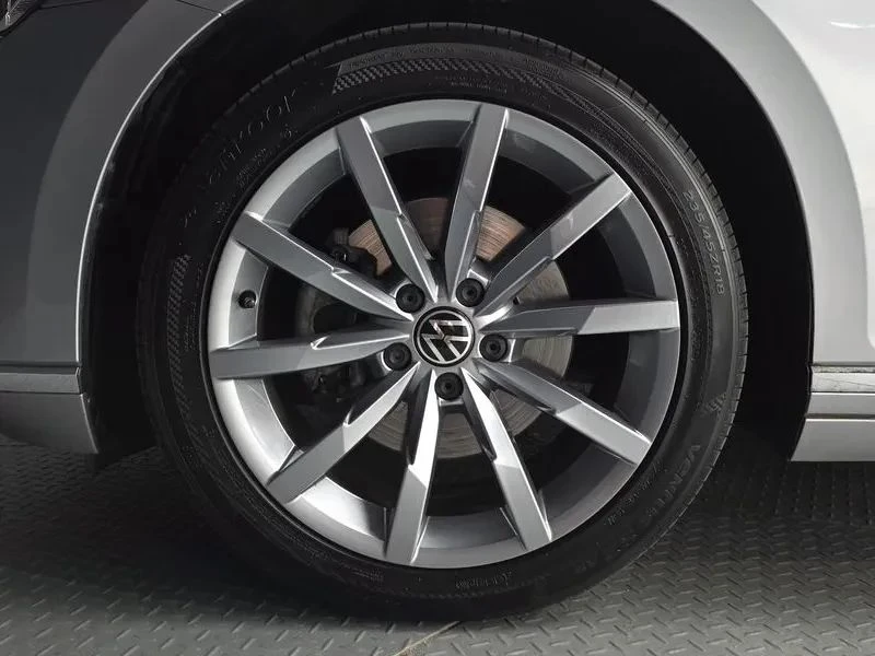 VW Passat, снимка 5 - Автомобили и джипове - 56687997