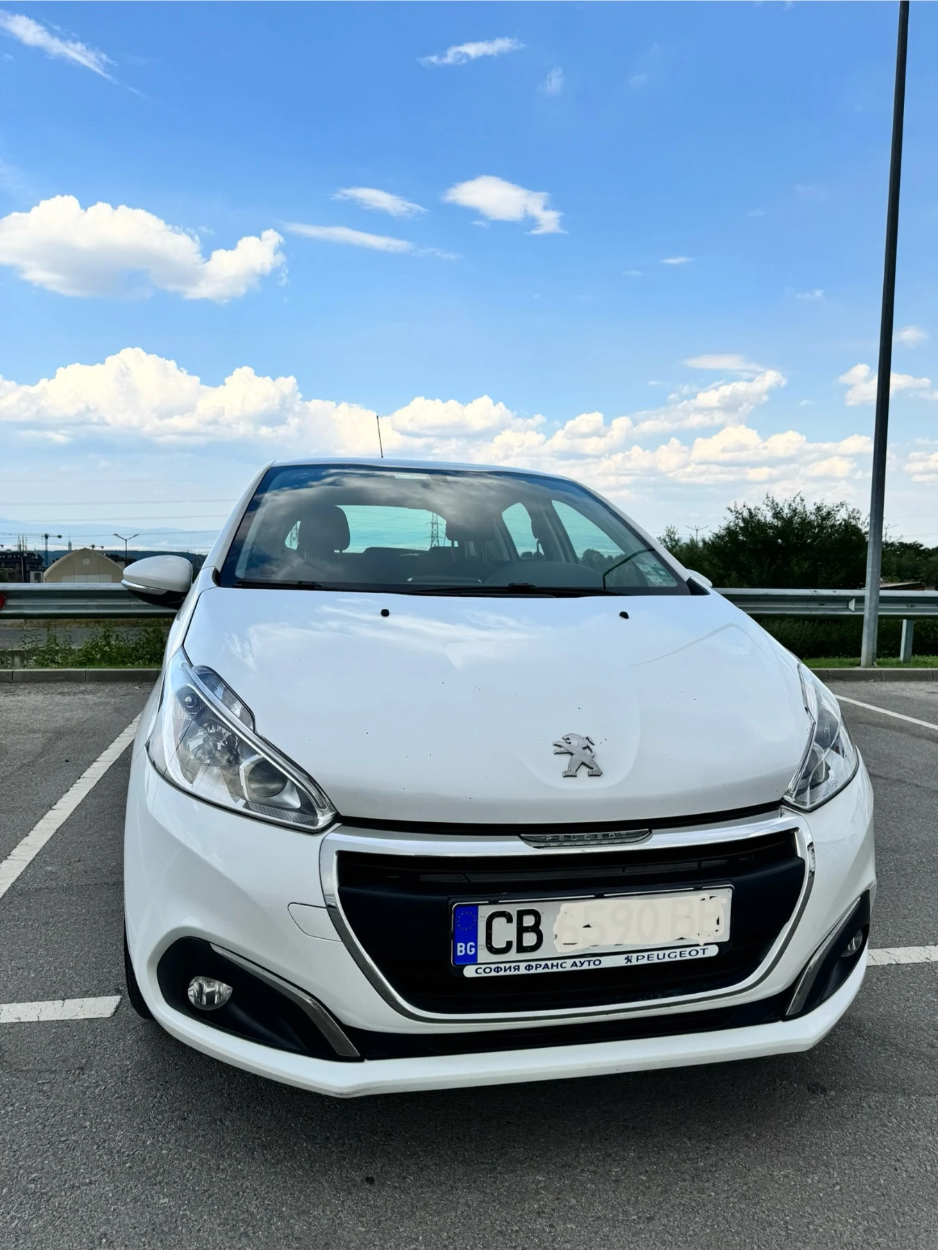 Peugeot 208  - изображение 5