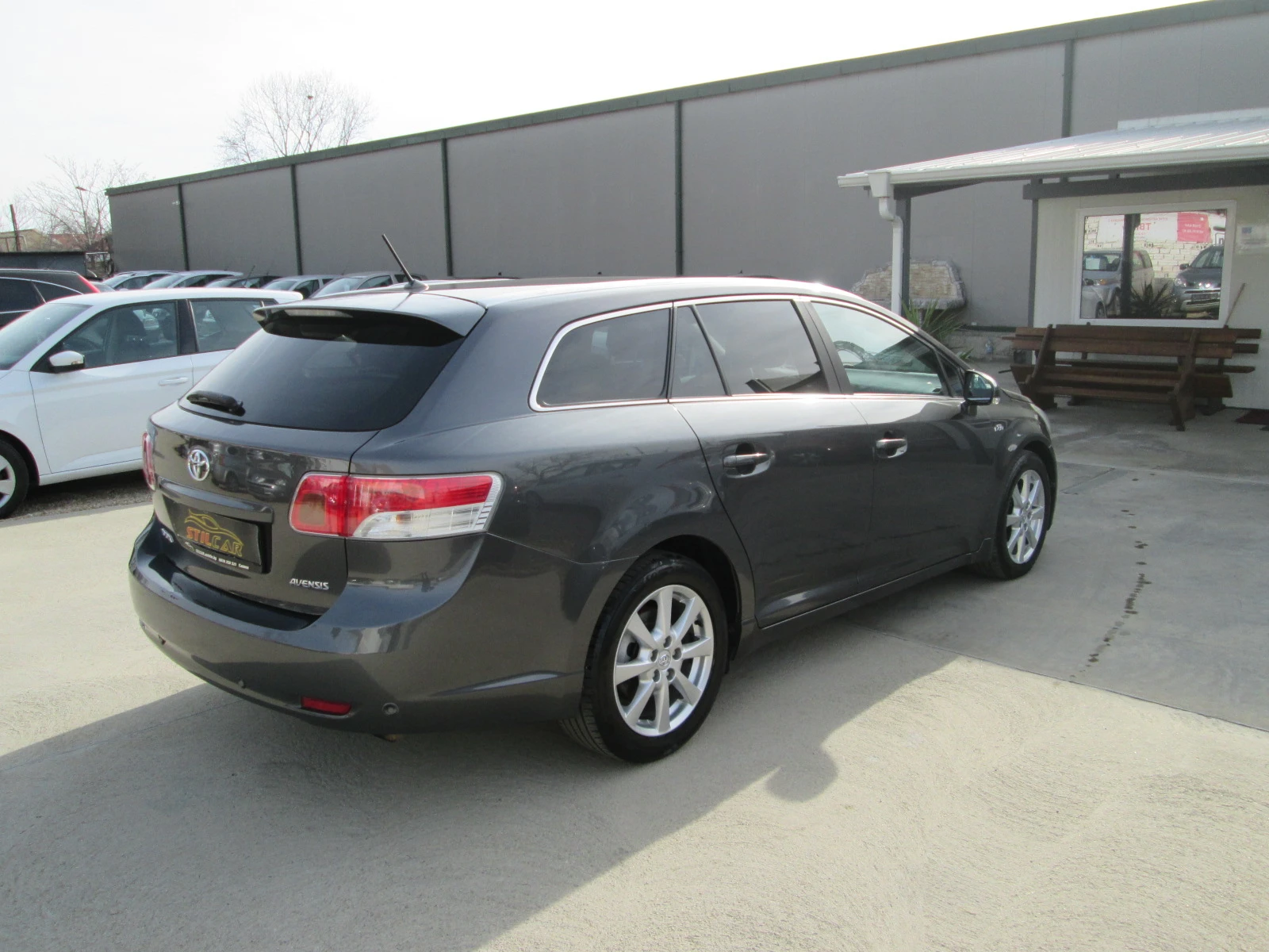 Toyota Avensis 2.2D-CAT 150kc - изображение 5