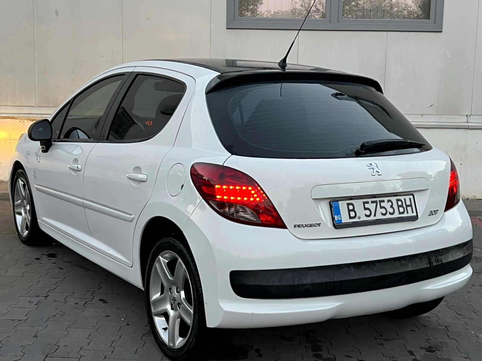 Peugeot 207  - изображение 2