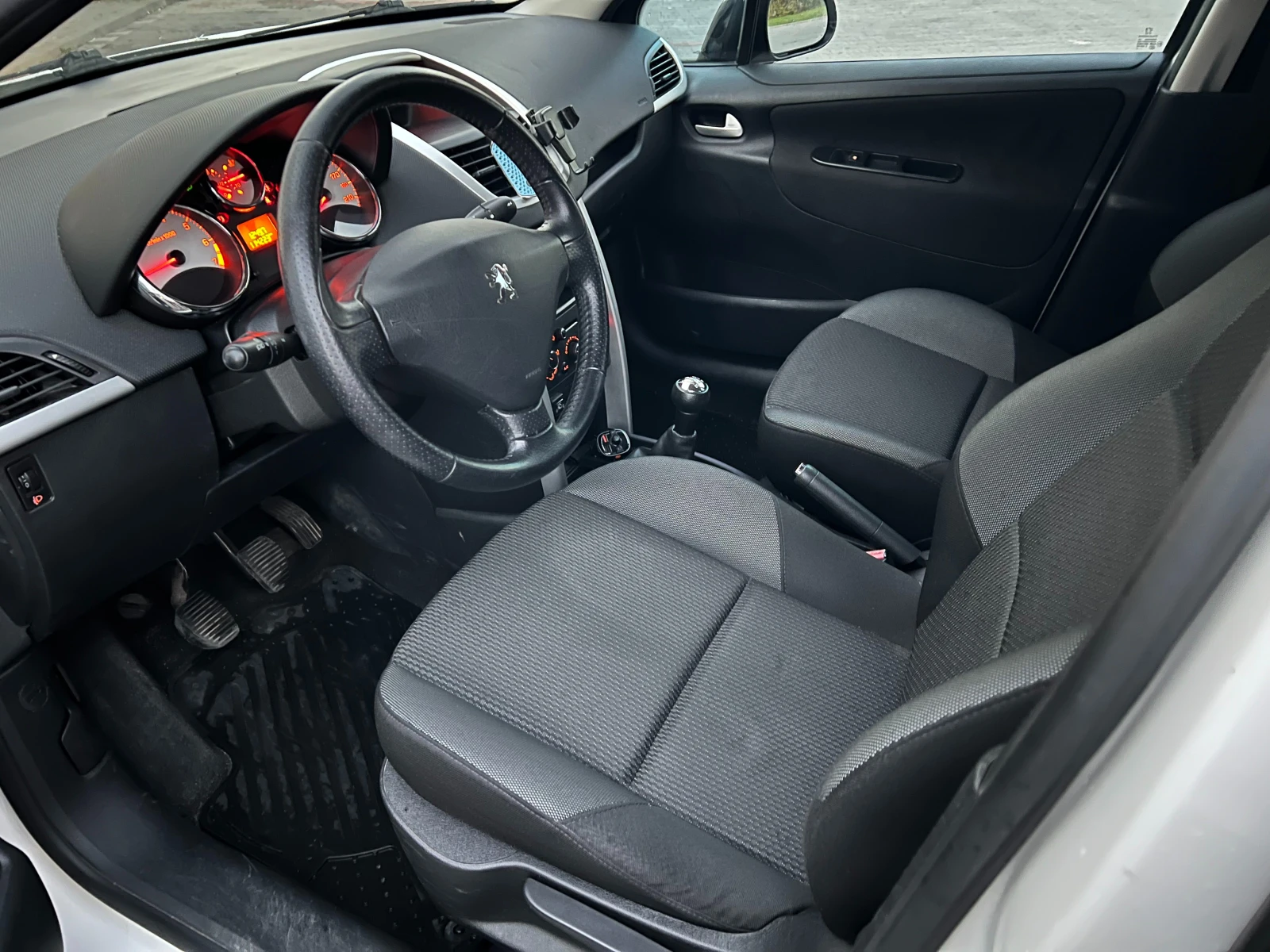 Peugeot 207  - изображение 9