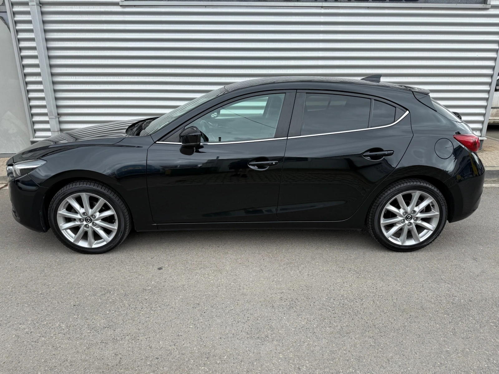 Mazda 3 SKYACTIV technology+ Бензин+ Камера+ Xnenon - изображение 2