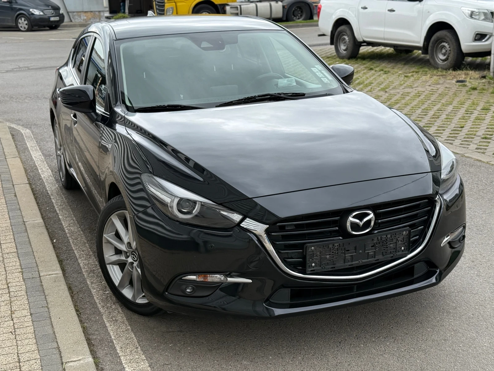 Mazda 3 SKYACTIV technology+ Бензин+ Камера+ Xnenon - изображение 6