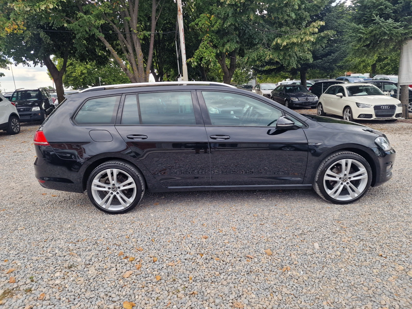 VW Golf 1.6TDI-110k.s-Euro6 - изображение 4