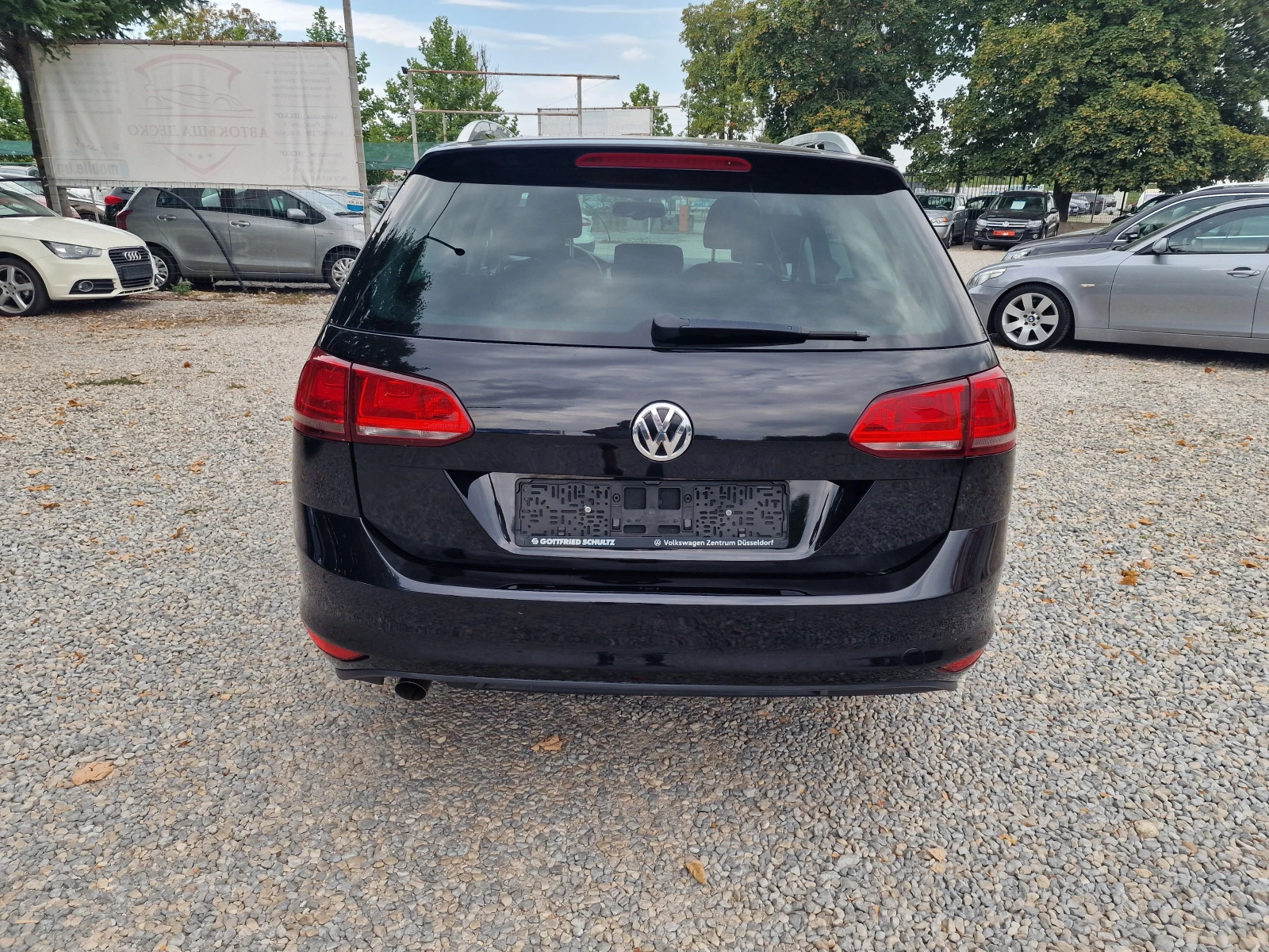 VW Golf 1.6TDI-110k.s-Euro6 - изображение 5
