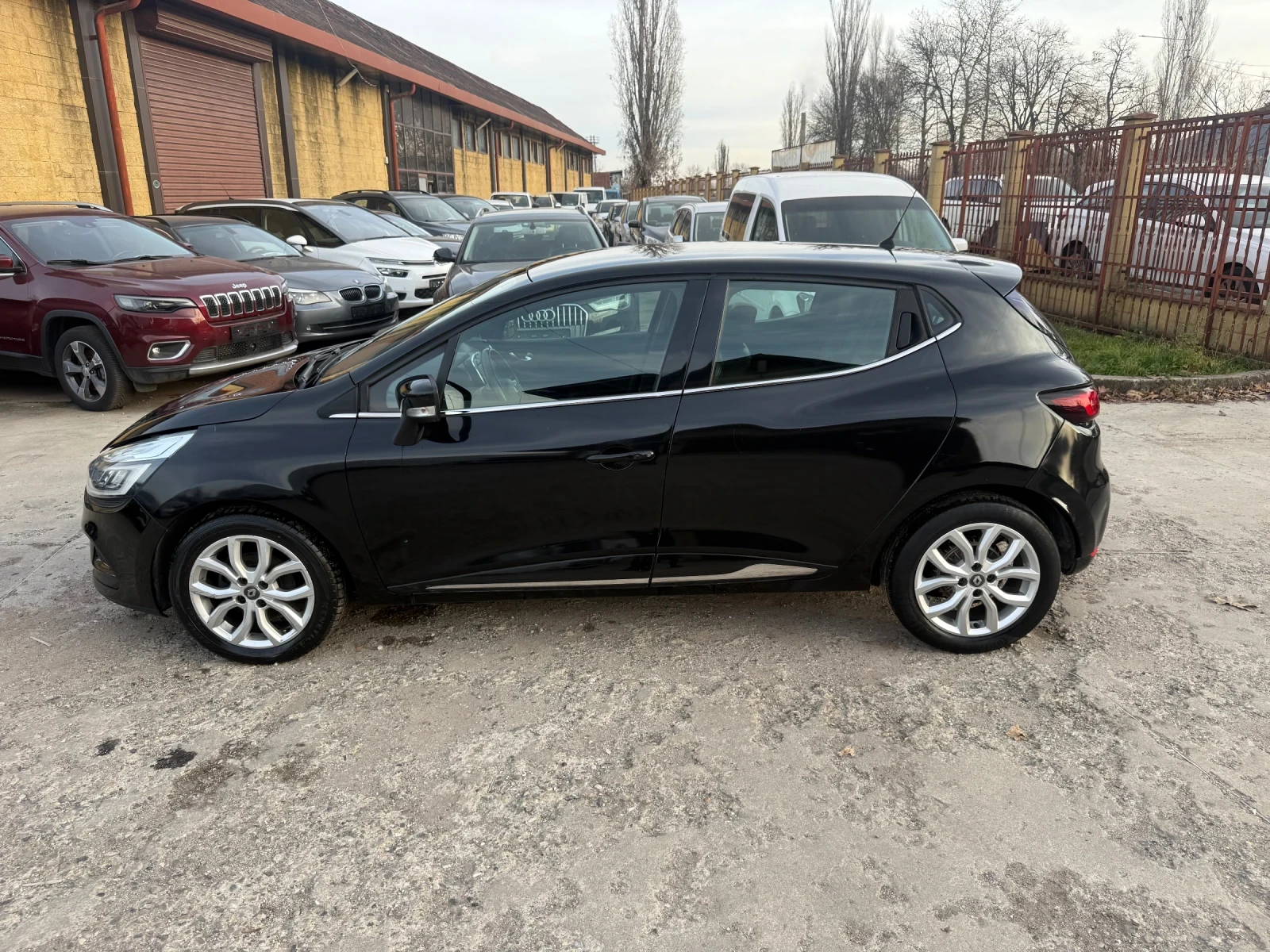 Renault Clio 1.5 dci автоматик - изображение 5