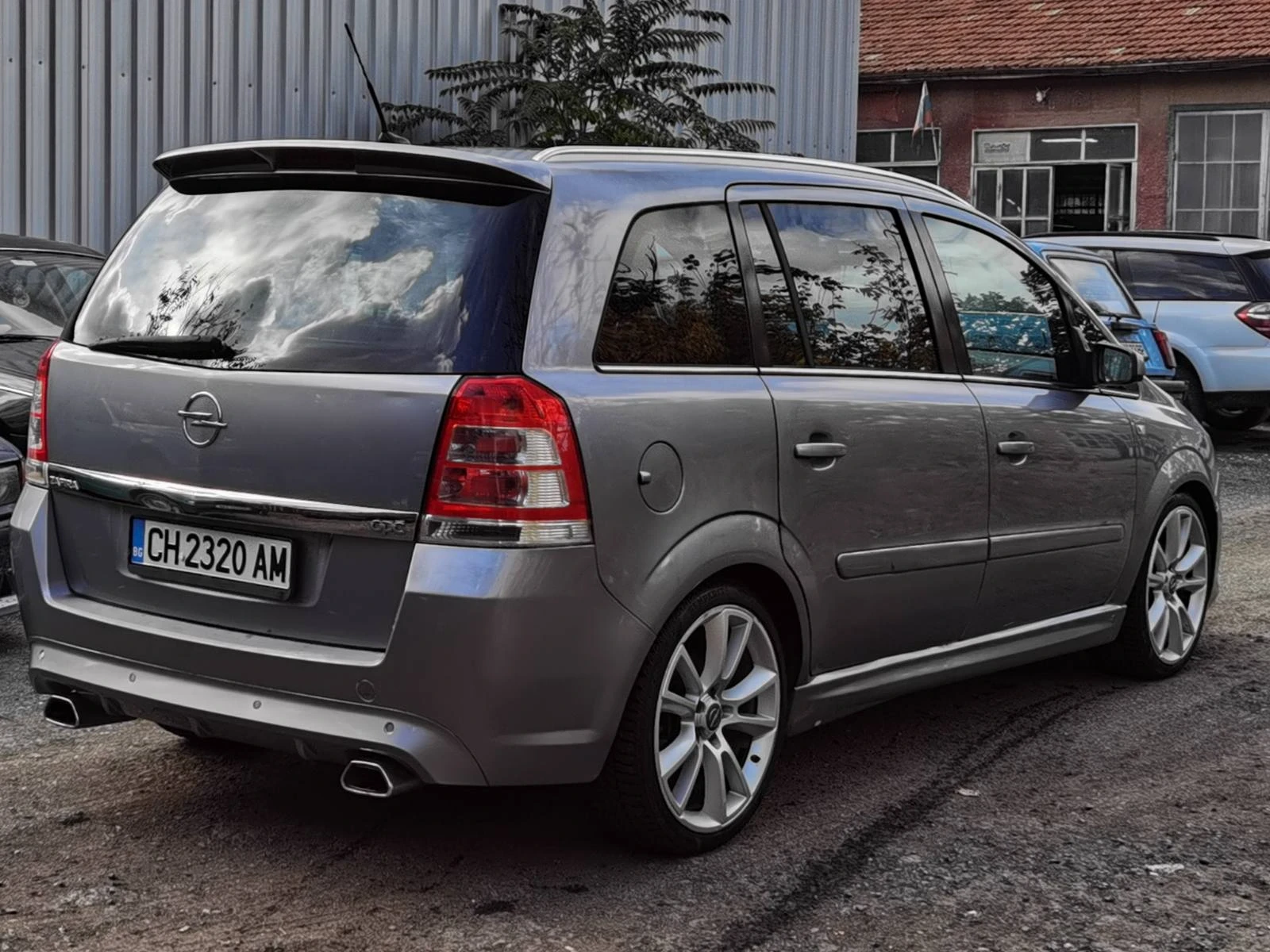 Opel Zafira 2.0т OPC - изображение 2