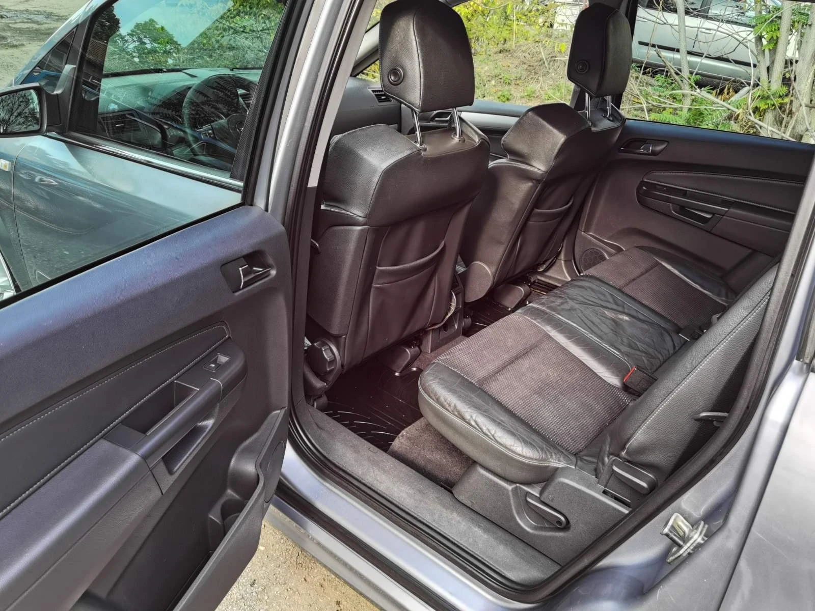 Opel Zafira 2.0т OPC - изображение 6