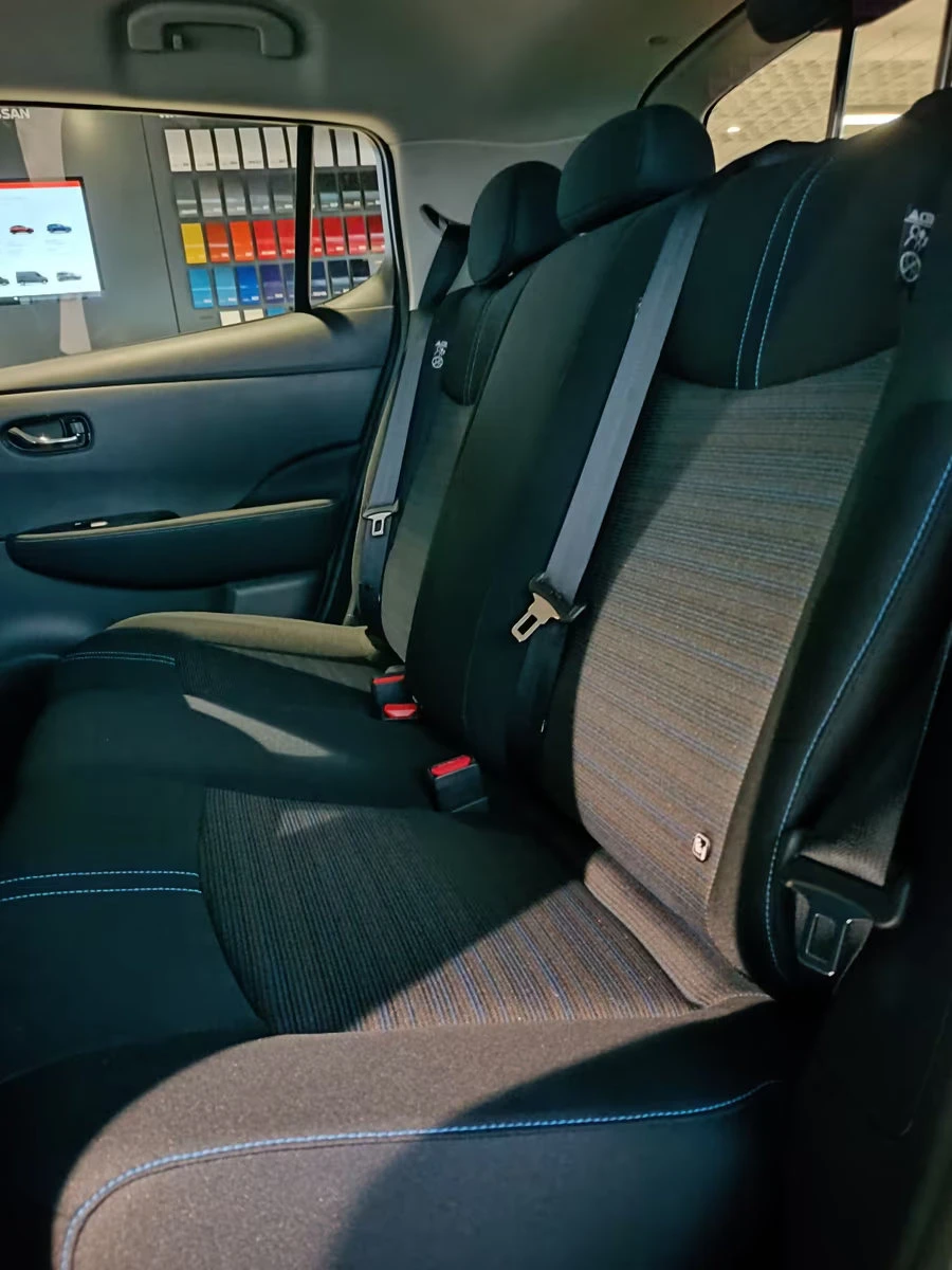 Nissan Leaf  N-CONNECTA/150HP/LED/360/KLESS/ACC/CPLAY/895g, снимка 11 - Автомобили и джипове - 53768144