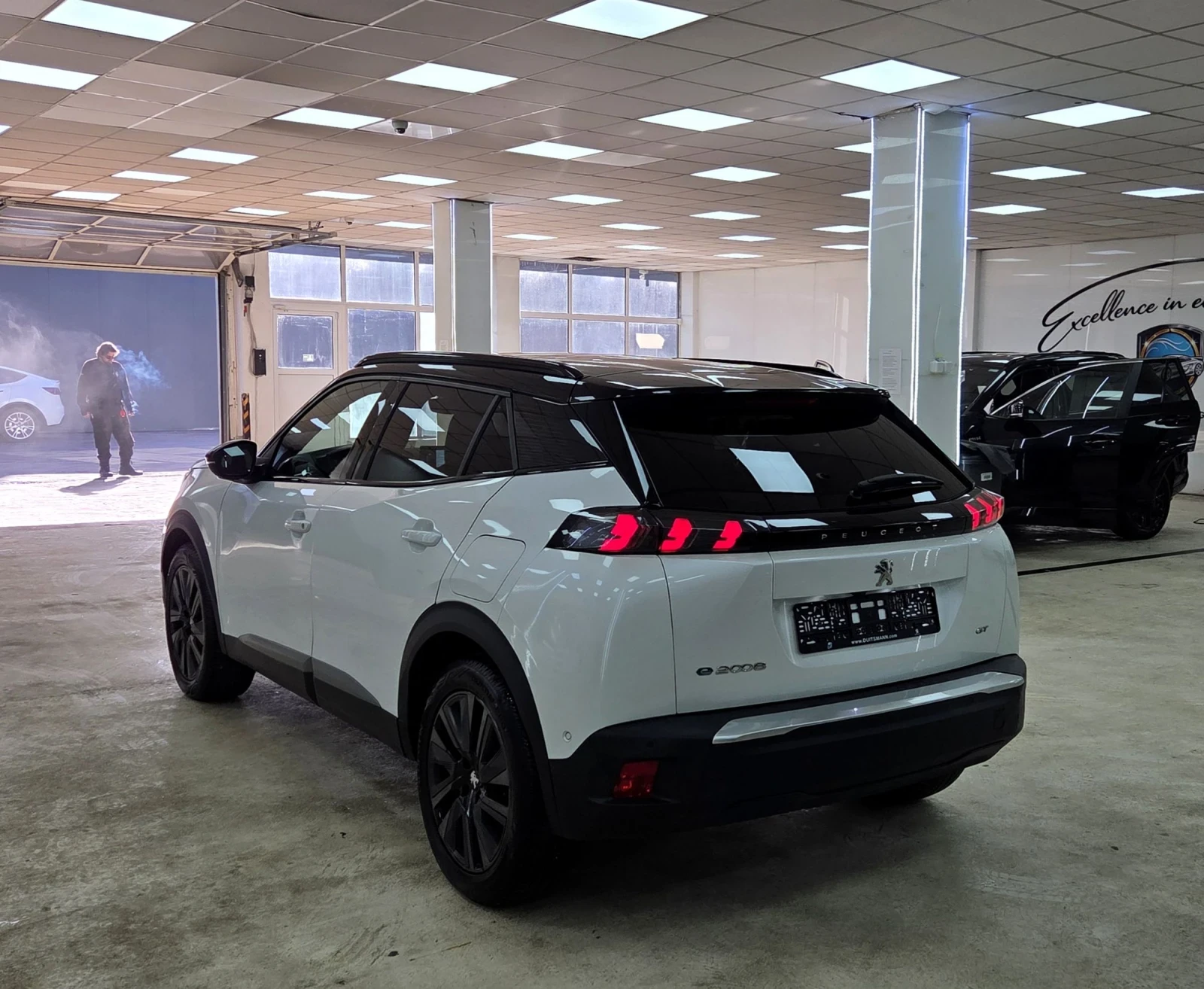 Peugeot 2008 GT line/27 хил КМ/ГАРАНЦИОНЕН, снимка 3 - Автомобили и джипове - 53834926