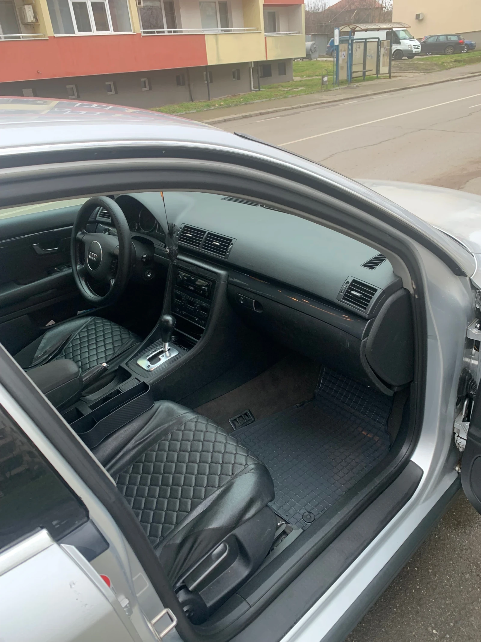 Audi A4, снимка 7 - Автомобили и джипове - 53918611