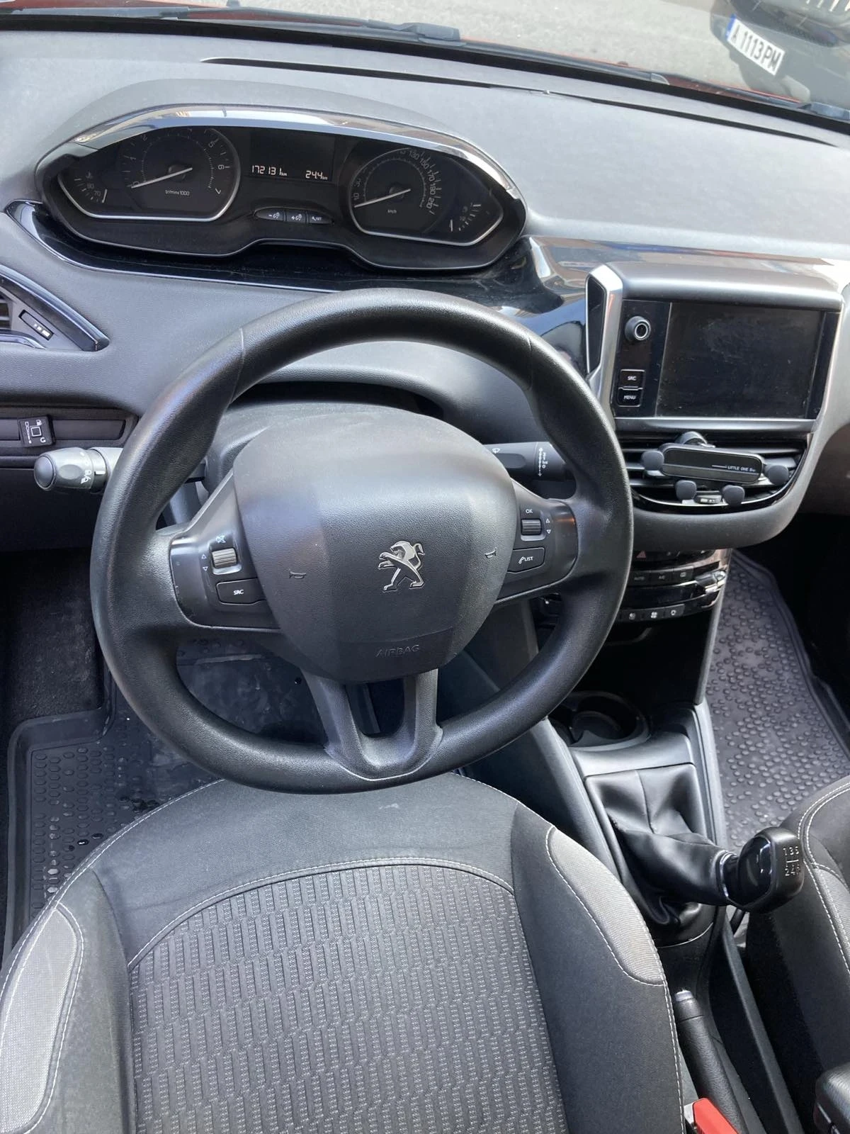 Peugeot 208, снимка 8 - Автомобили и джипове - 53924142