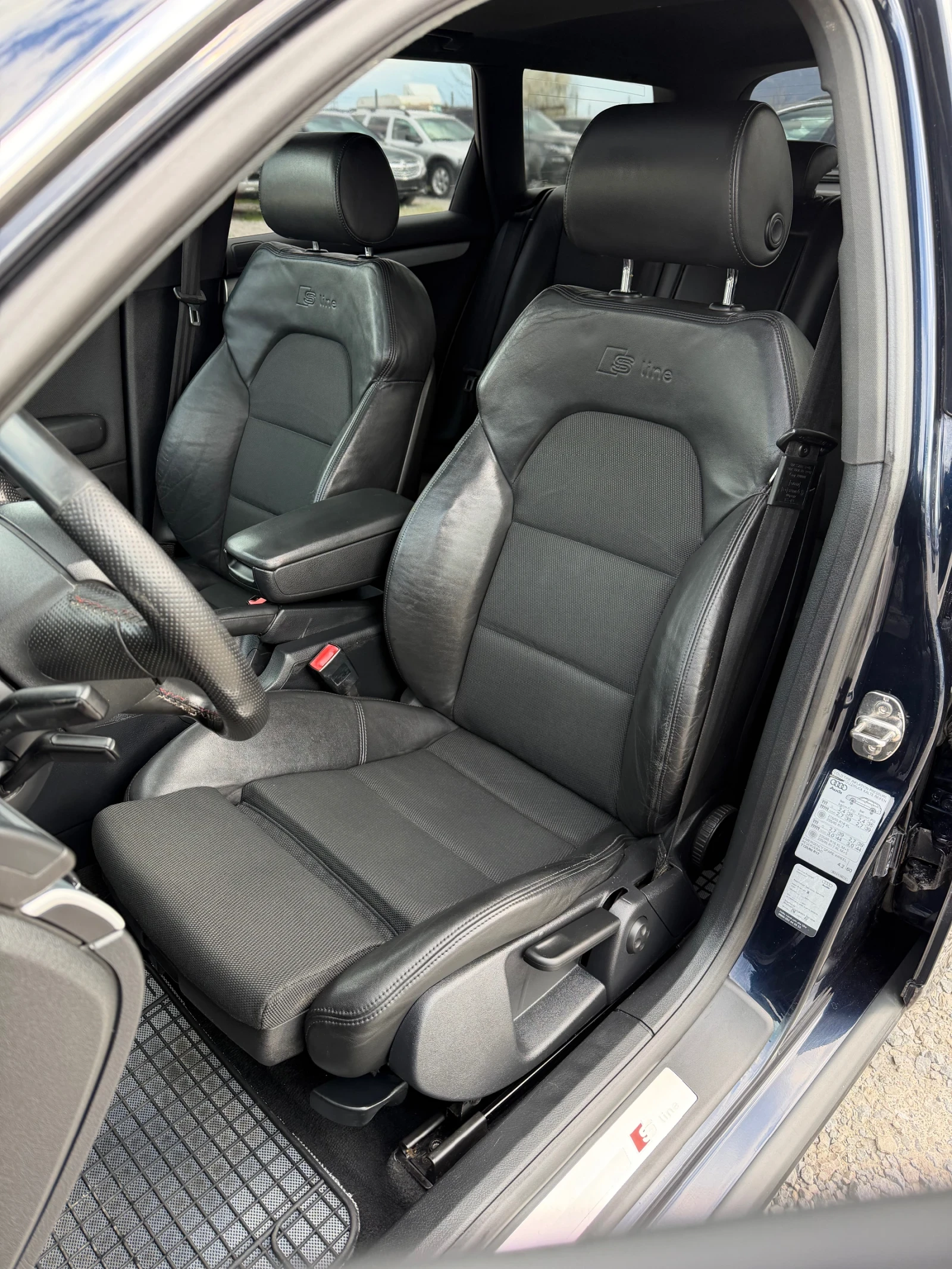 Audi A4 3.0TDi 224кс * S-Line* * Шибедах* * Ръчка* , снимка 12 - Автомобили и джипове - 54150367