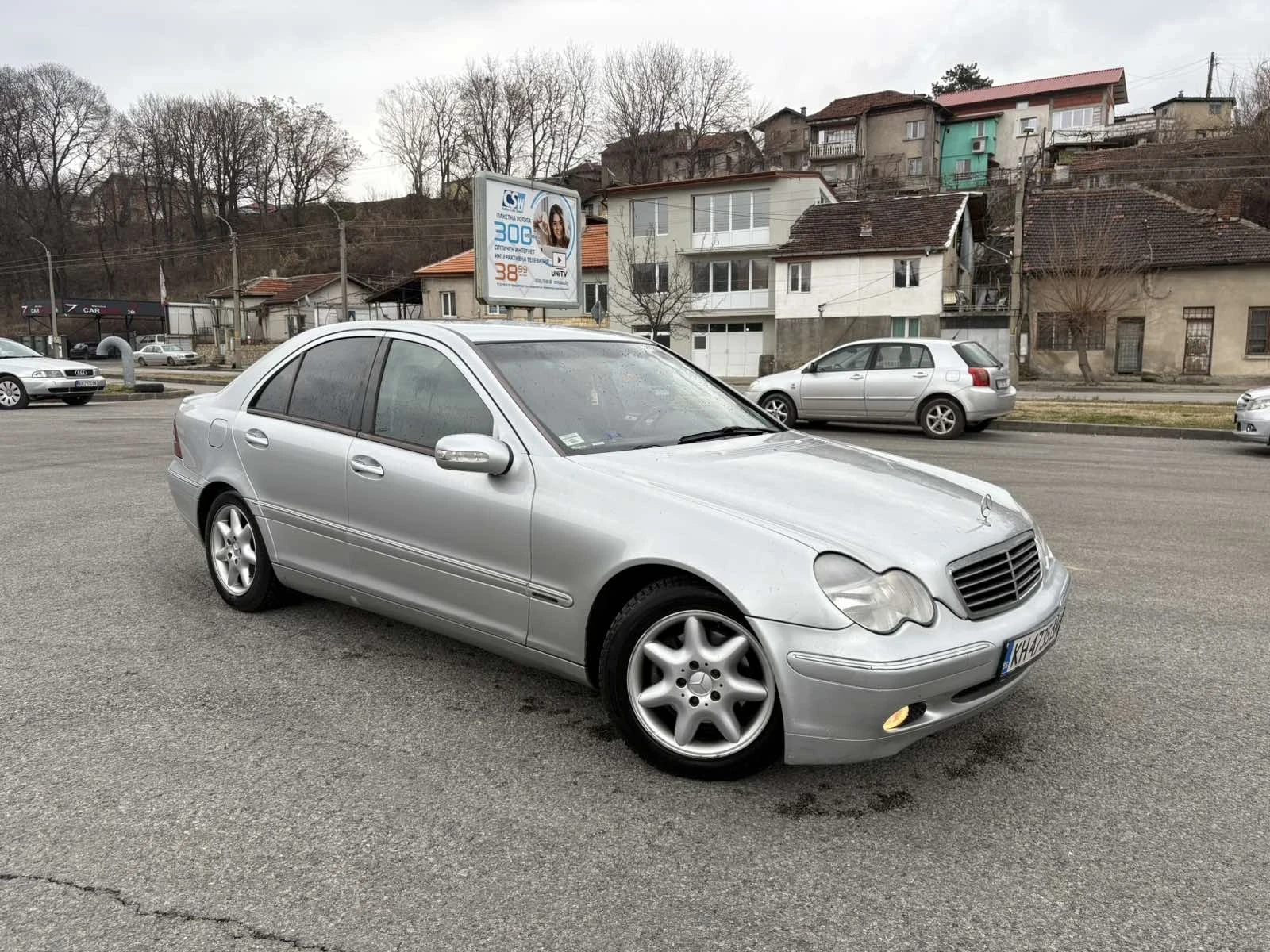 Mercedes-Benz C 220 Cdi, снимка 3 - Автомобили и джипове - 54241675