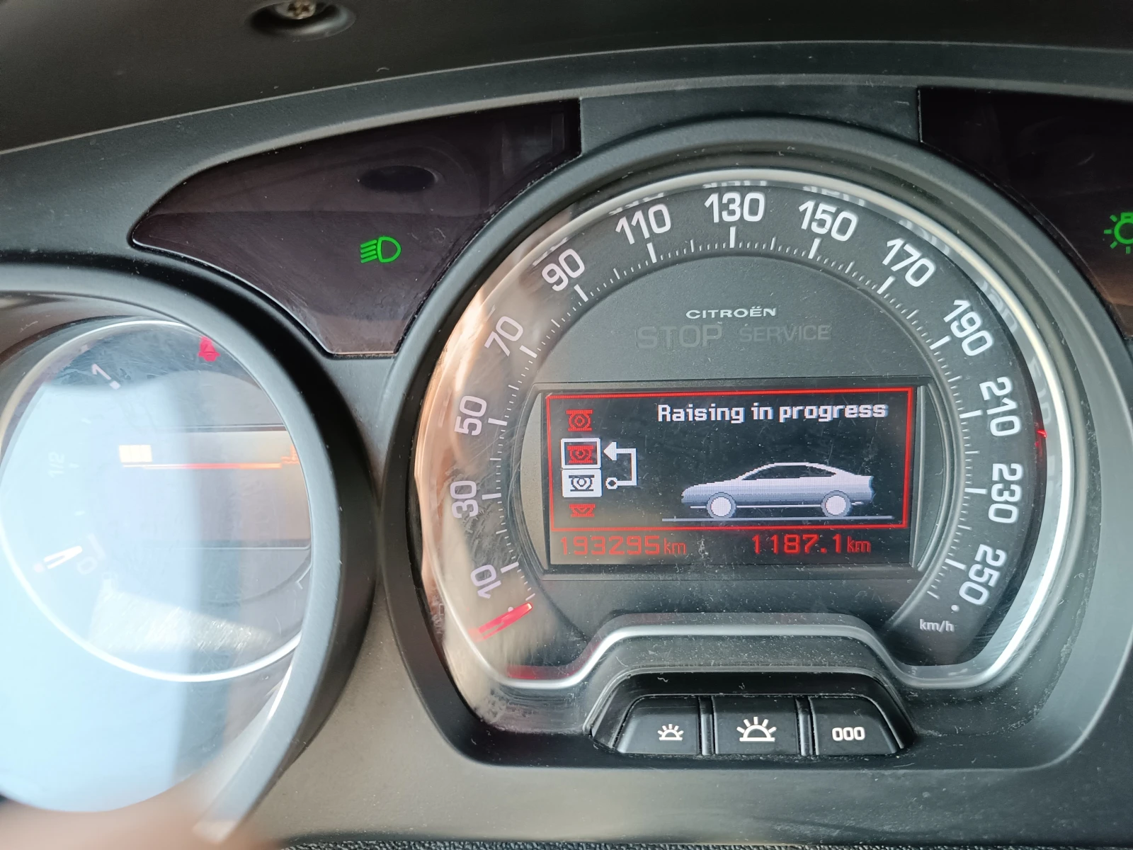 Citroen C5 HDI, снимка 17 - Автомобили и джипове - 54415635