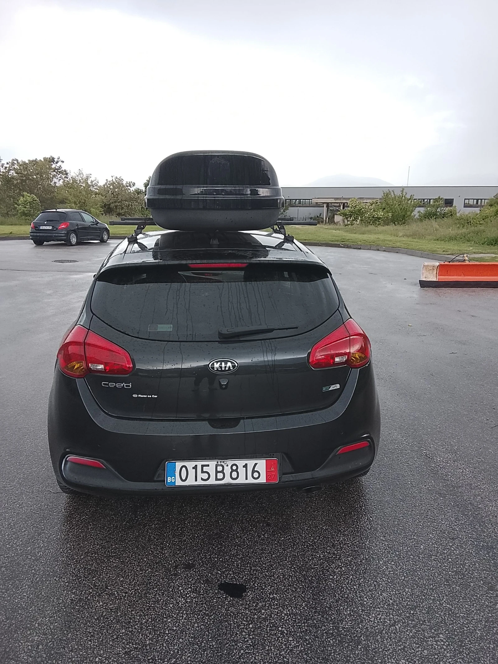 Kia Ceed 1.4/газ.инж, снимка 7 - Автомобили и джипове - 54634581