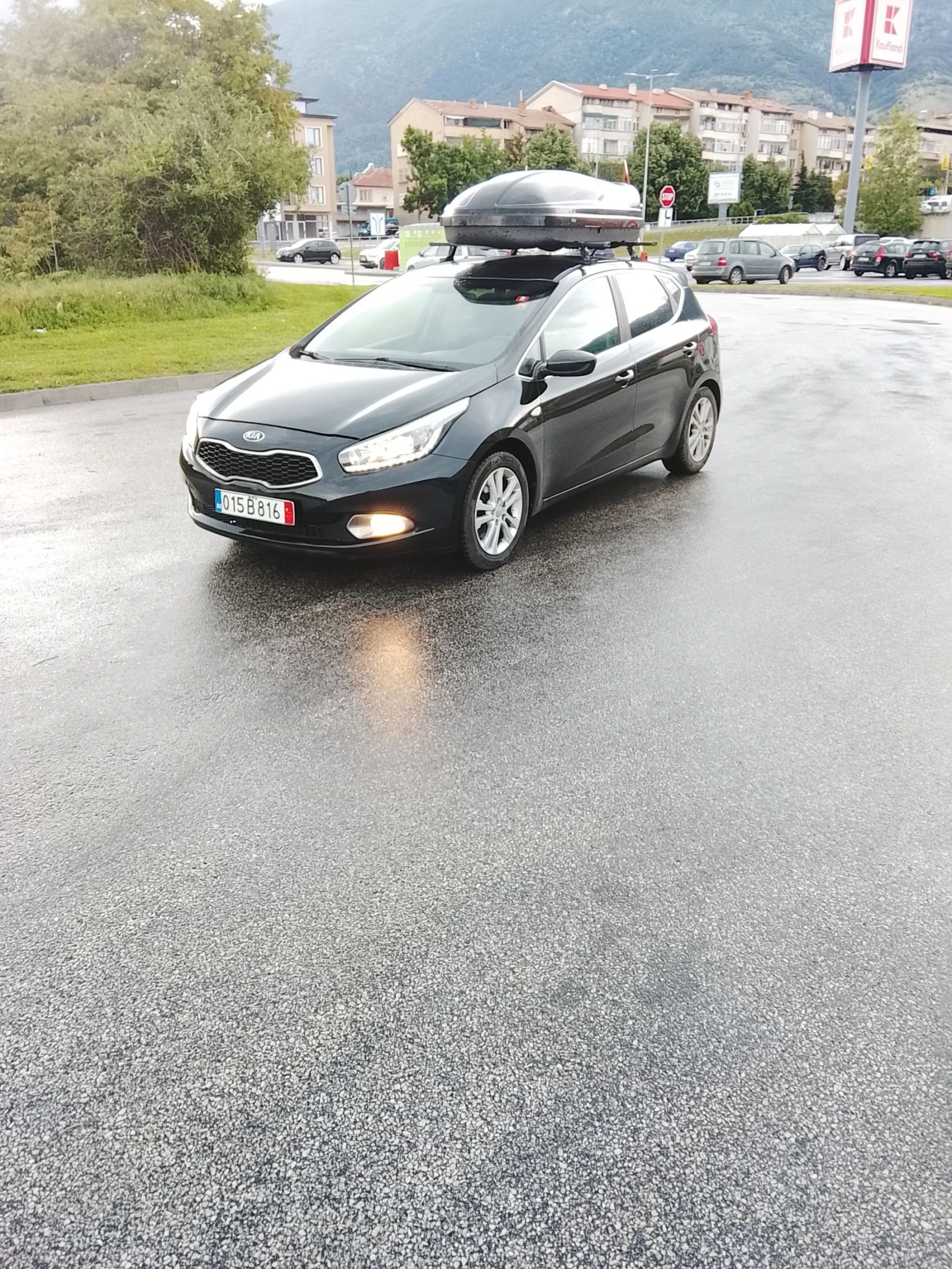 Kia Ceed 1.4/газ.инж, снимка 14 - Автомобили и джипове - 54634581