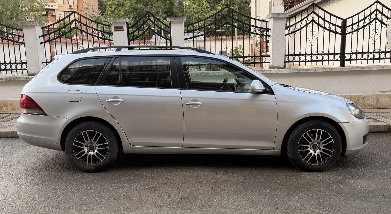 VW Golf Variant TDI, снимка 4 - Автомобили и джипове - 54911534