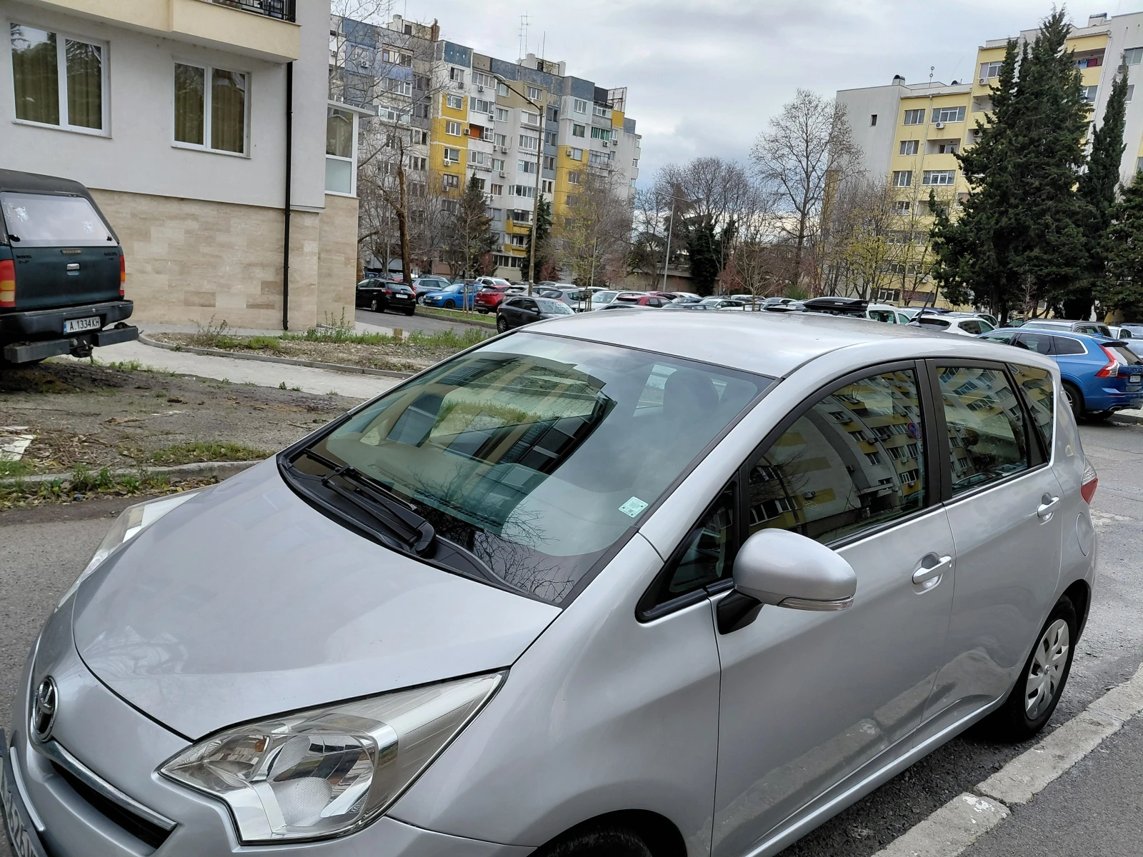 Toyota Verso S, снимка 2 - Автомобили и джипове - 55359163