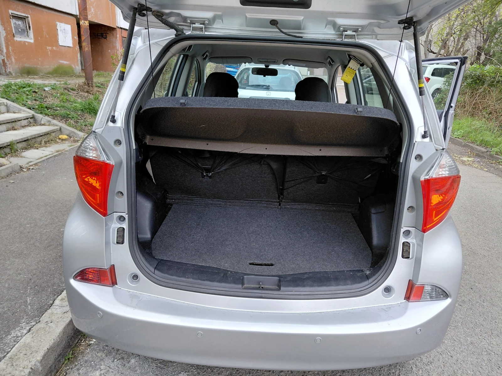 Toyota Verso S, снимка 7 - Автомобили и джипове - 55359163