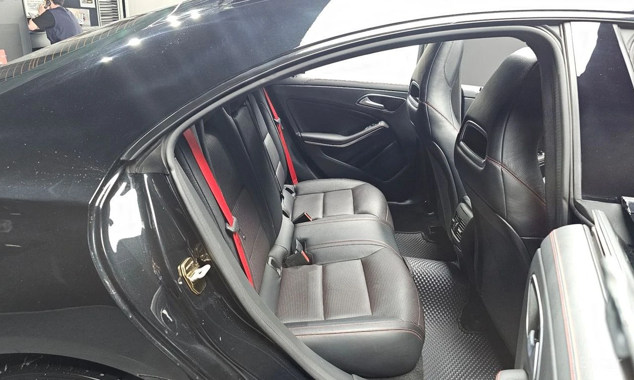Mercedes-Benz CLA 45 AMG 4MATIC* CARBON* CARPLAY* , снимка 15 - Автомобили и джипове - 55971210