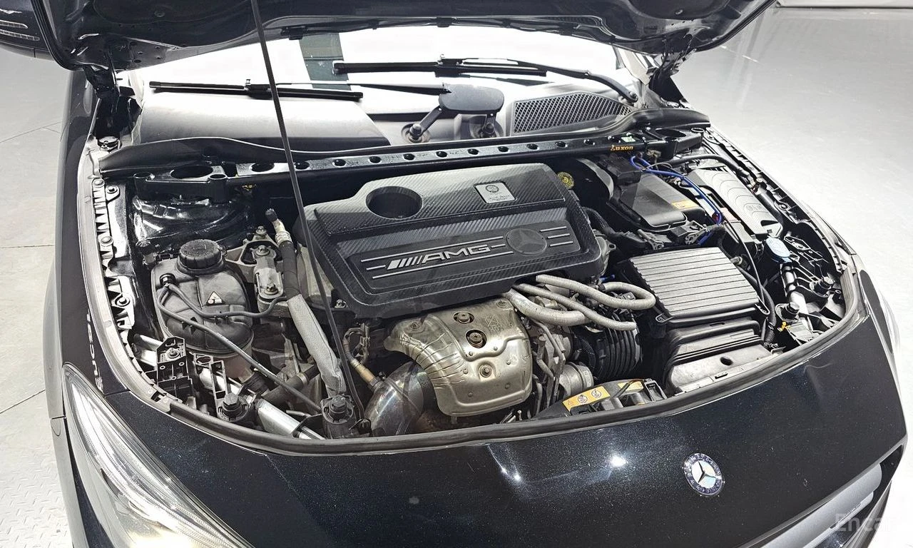 Mercedes-Benz CLA 45 AMG 4MATIC* CARBON* CARPLAY* , снимка 16 - Автомобили и джипове - 55971210