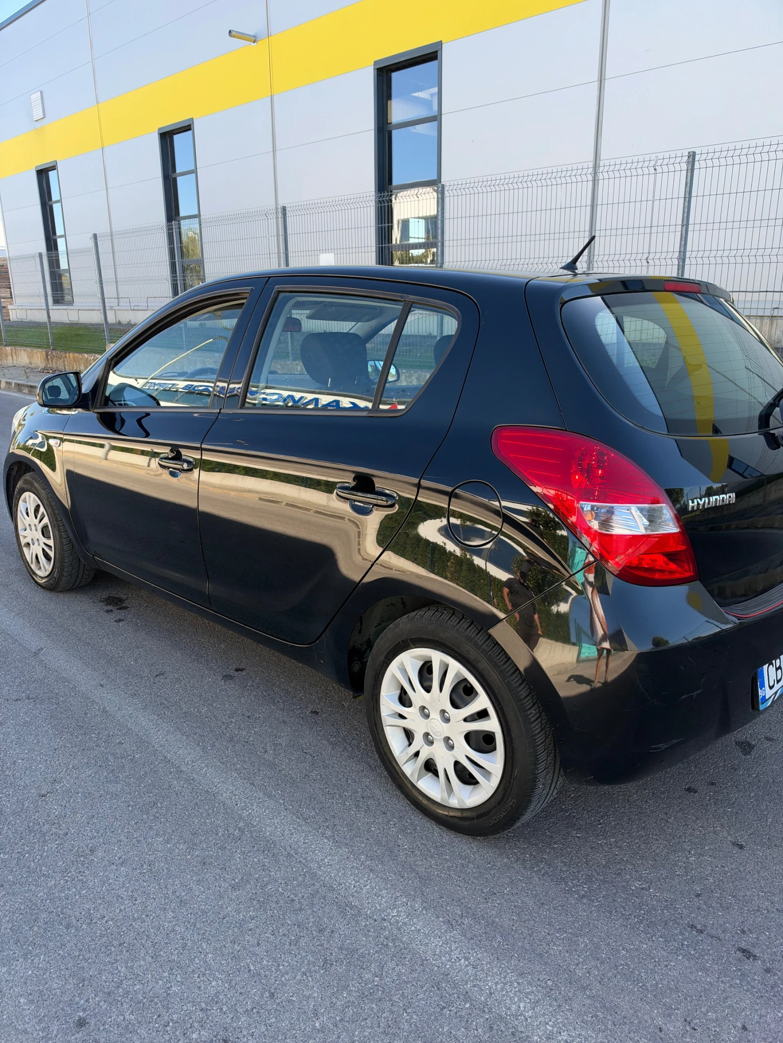 Hyundai I20 ���������/1.4i-101��/2010�. | Mobile.bg � ����������� 4