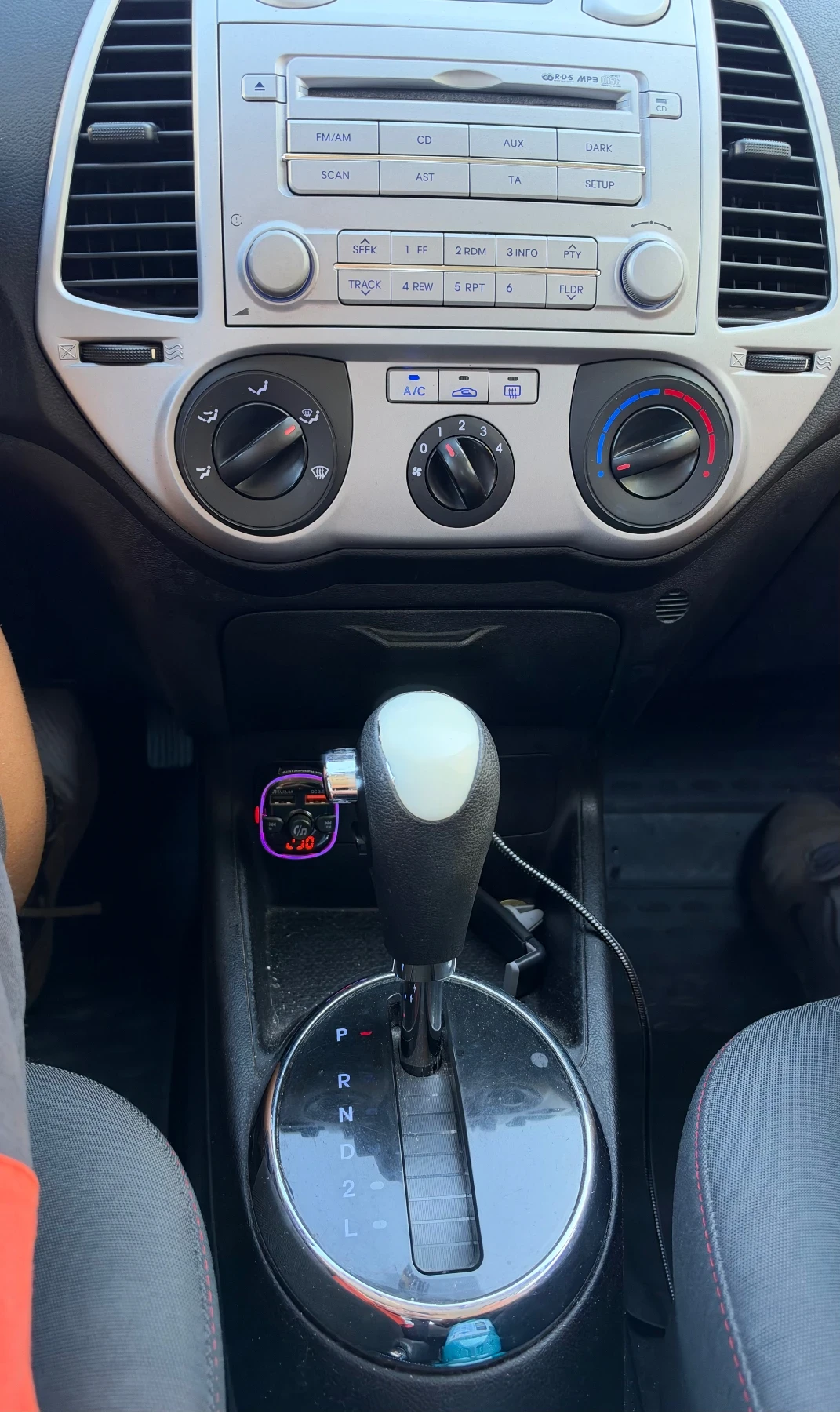 Hyundai I20 ���������/1.4i-101��/2010�. | Mobile.bg � ����������� 9