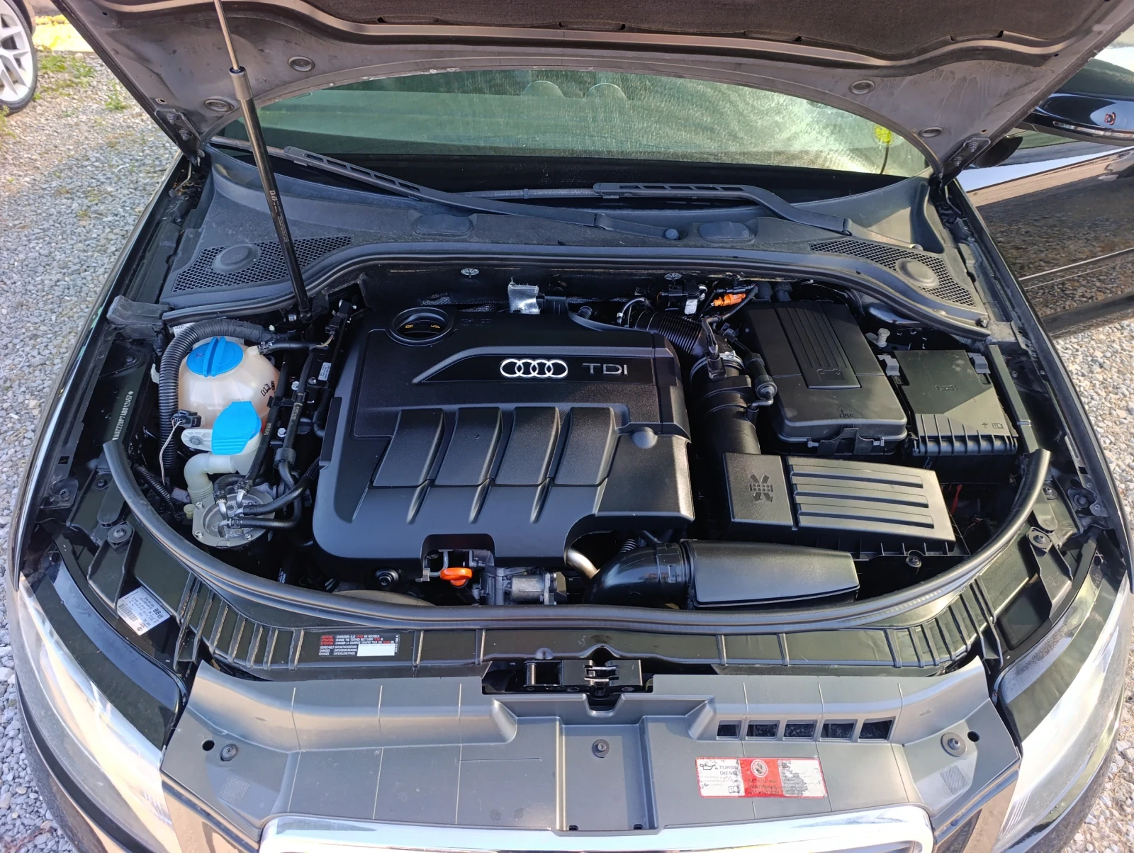 Audi A3 2.0TDI S_line Sportback, снимка 15 - Автомобили и джипове - 56404529