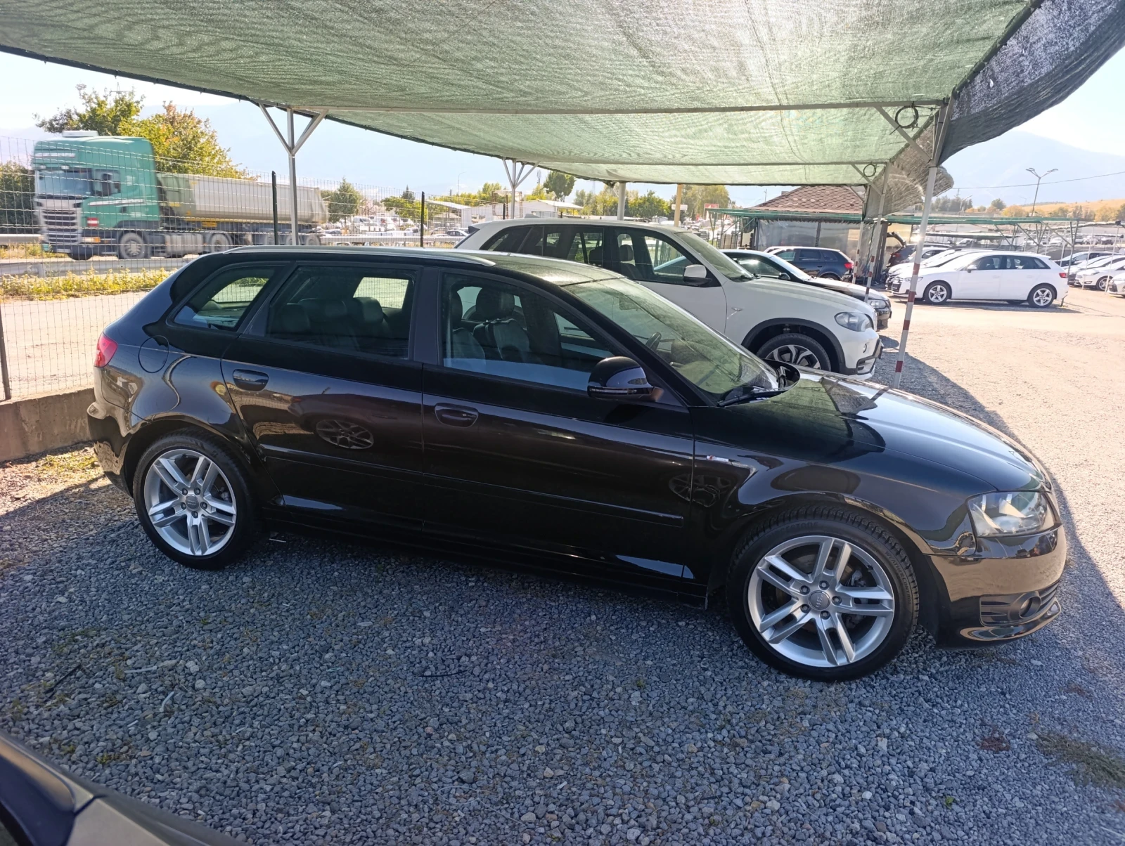 Audi A3 2.0TDI S_line Sportback, снимка 4 - Автомобили и джипове - 56404529