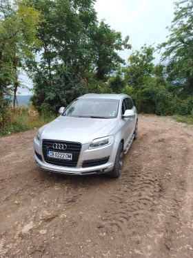 Audi Q7 Джип, снимка 1