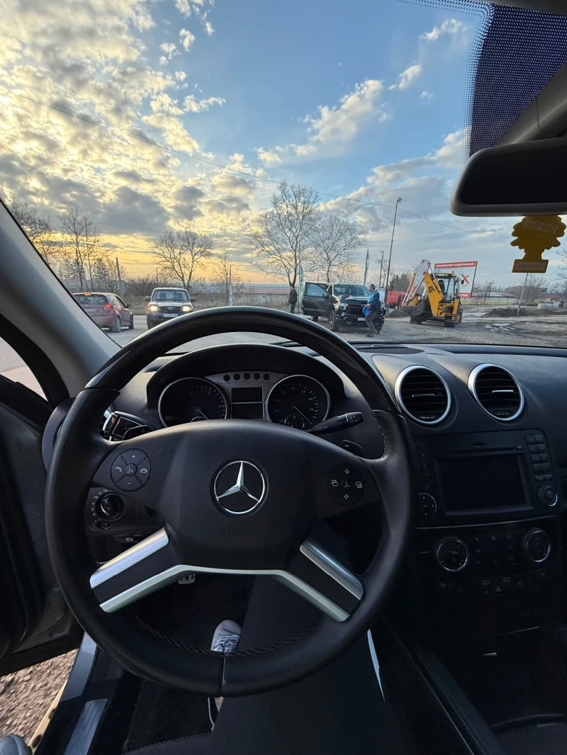 Mercedes-Benz ML 350, снимка 9 - Автомобили и джипове - 48885136