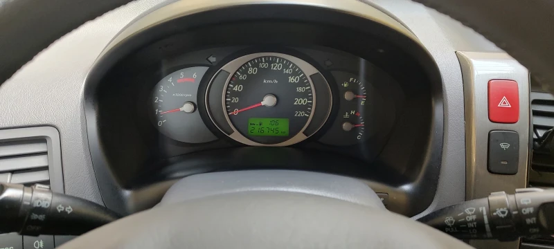 Hyundai Tucson CRDI, снимка 12 - Автомобили и джипове - 52530336