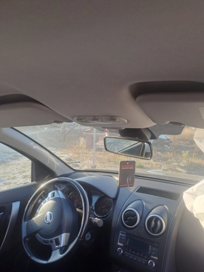 Nissan Qashqai 2.0DCI, снимка 15 - Автомобили и джипове - 52157162