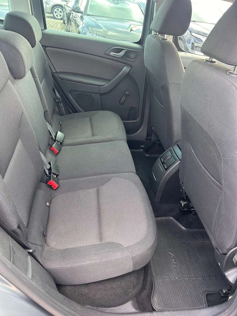 Skoda Yeti 2.0TDI 4X4 EURO 5, снимка 10 - Автомобили и джипове - 52226960