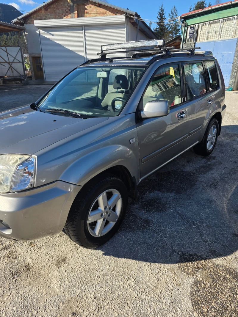Nissan X-trail 2.2, снимка 2 - Автомобили и джипове - 52773113