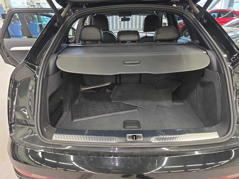 Audi Q3 TECHNIK С РЕГИСТРАЦИЯ & АВТО КРЕДИТ, снимка 6 - Автомобили и джипове - 53524286