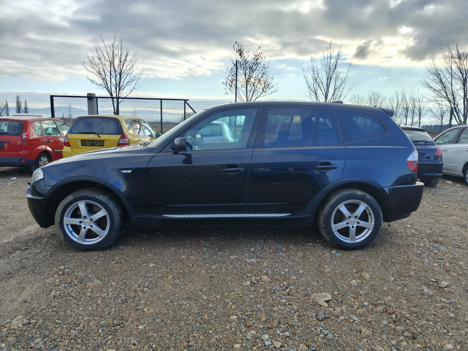 BMW X3 3.0i 231 - изображение 3