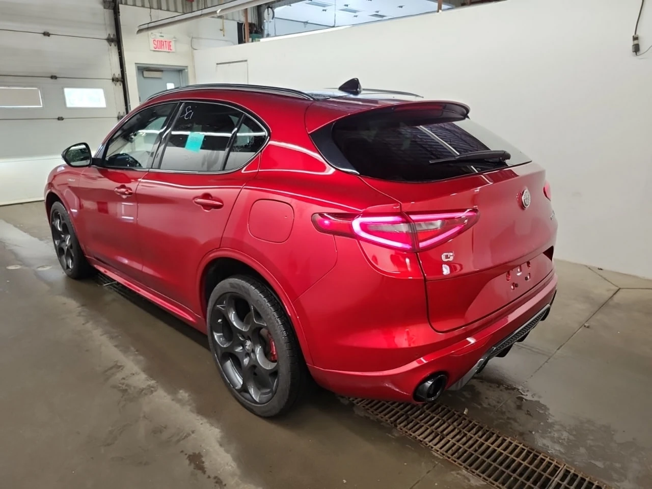 Alfa Romeo Stelvio * CARFAX * АВТО КРЕДИТ * ЦЕНА ДО БГ! - изображение 4