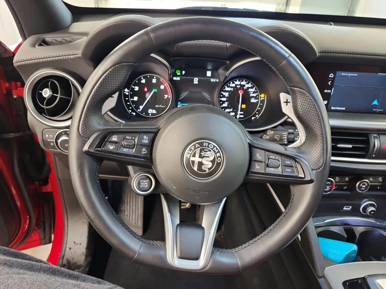 Alfa Romeo Stelvio * CARFAX * АВТО КРЕДИТ * ЦЕНА ДО БГ! - изображение 8