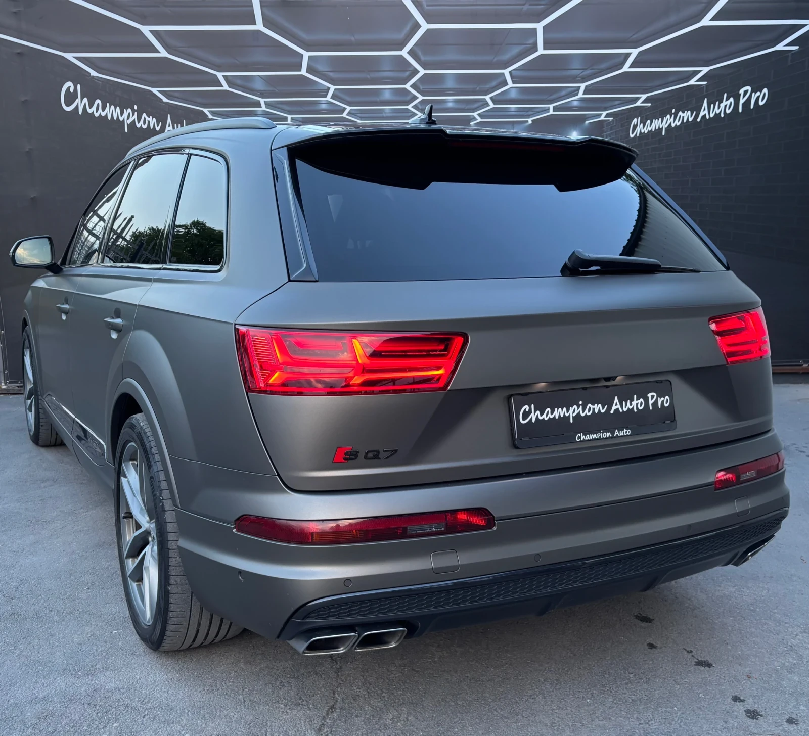 Audi SQ7 4.0 TDI 3xS-Line  - изображение 3