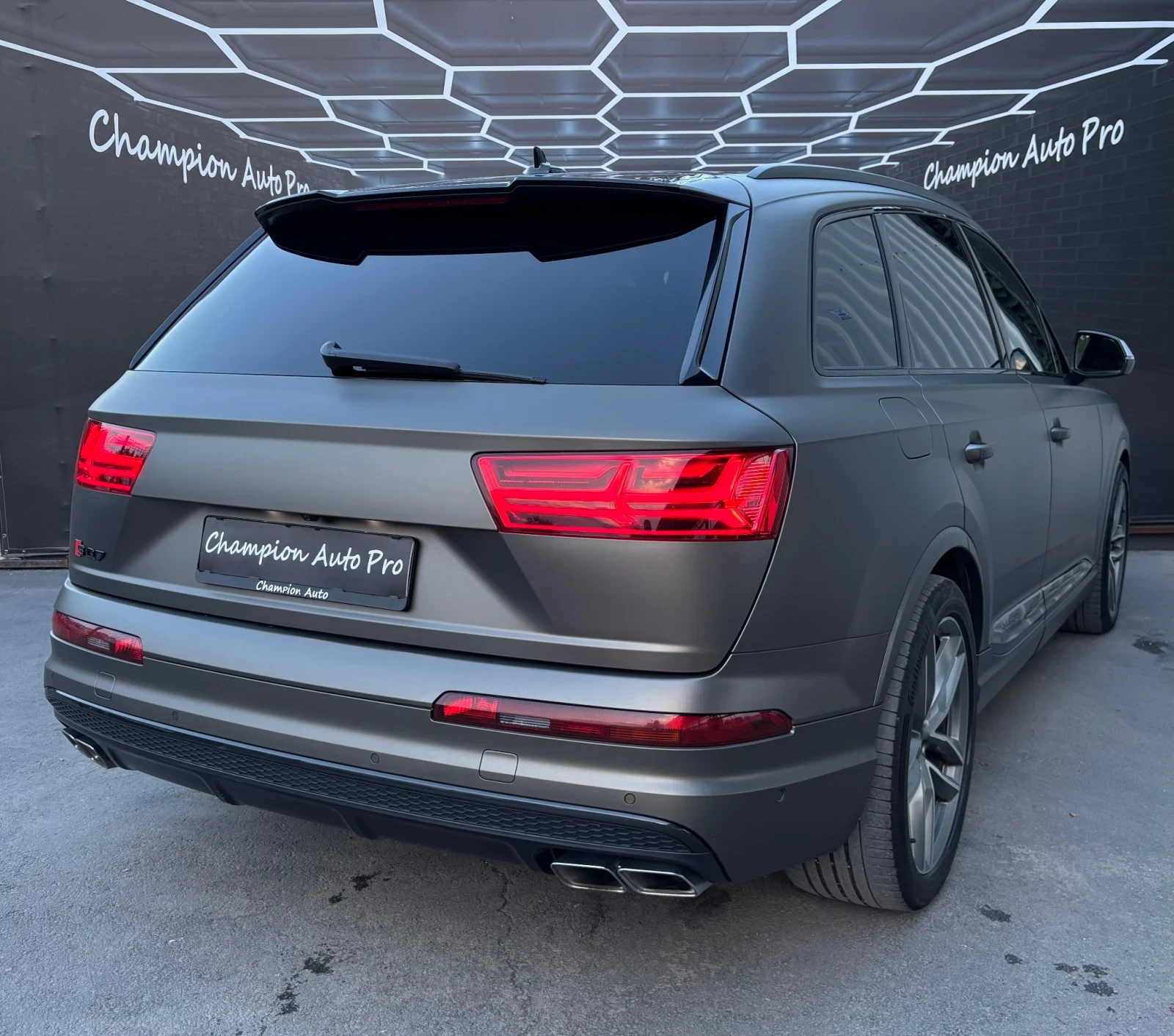 Audi SQ7 4.0 TDI 3xS-Line  - изображение 5