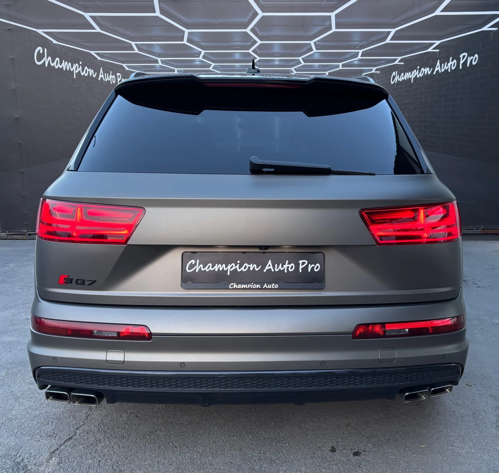 Audi SQ7 4.0 TDI 3xS-Line  - изображение 4