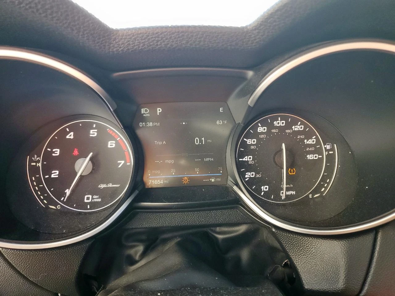 Alfa Romeo Stelvio Q4 SPORT DISTRONIC/KEYLESS/CAMERA/PANO/PODGREV - изображение 9