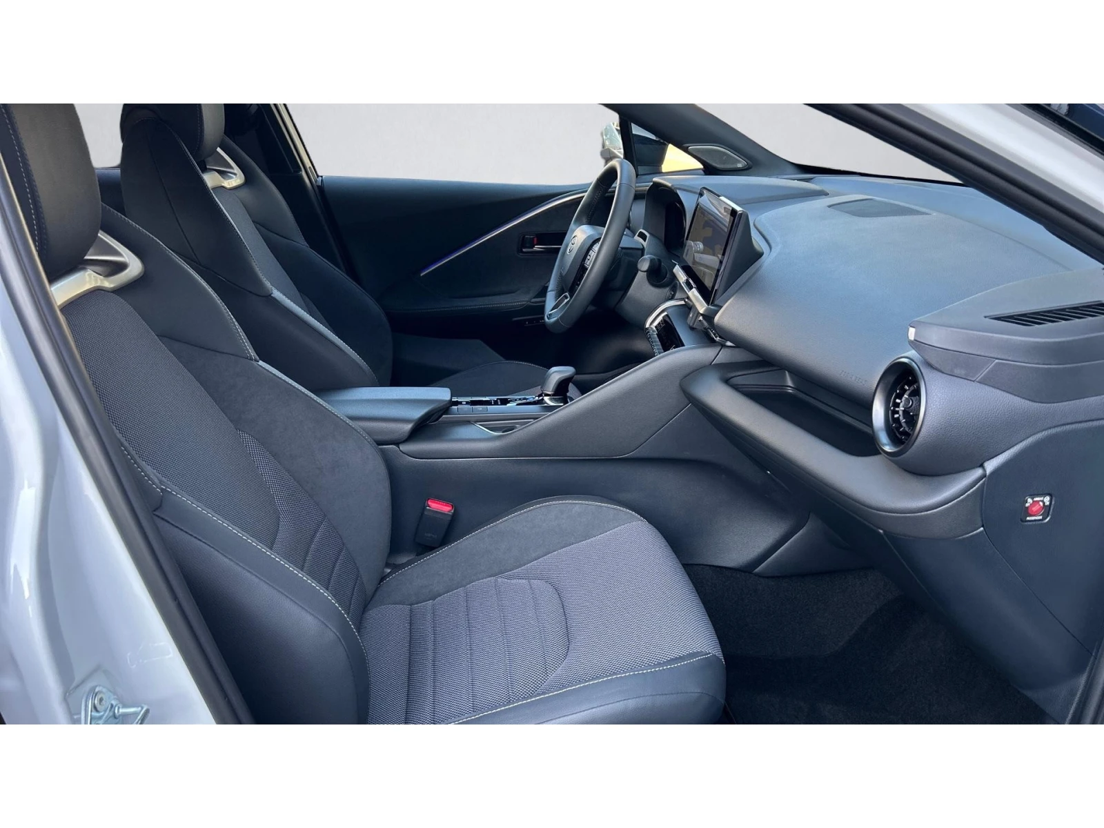 Toyota C-HR Месечна вноска от 450  , снимка 6 - Автомобили и джипове - 53736918