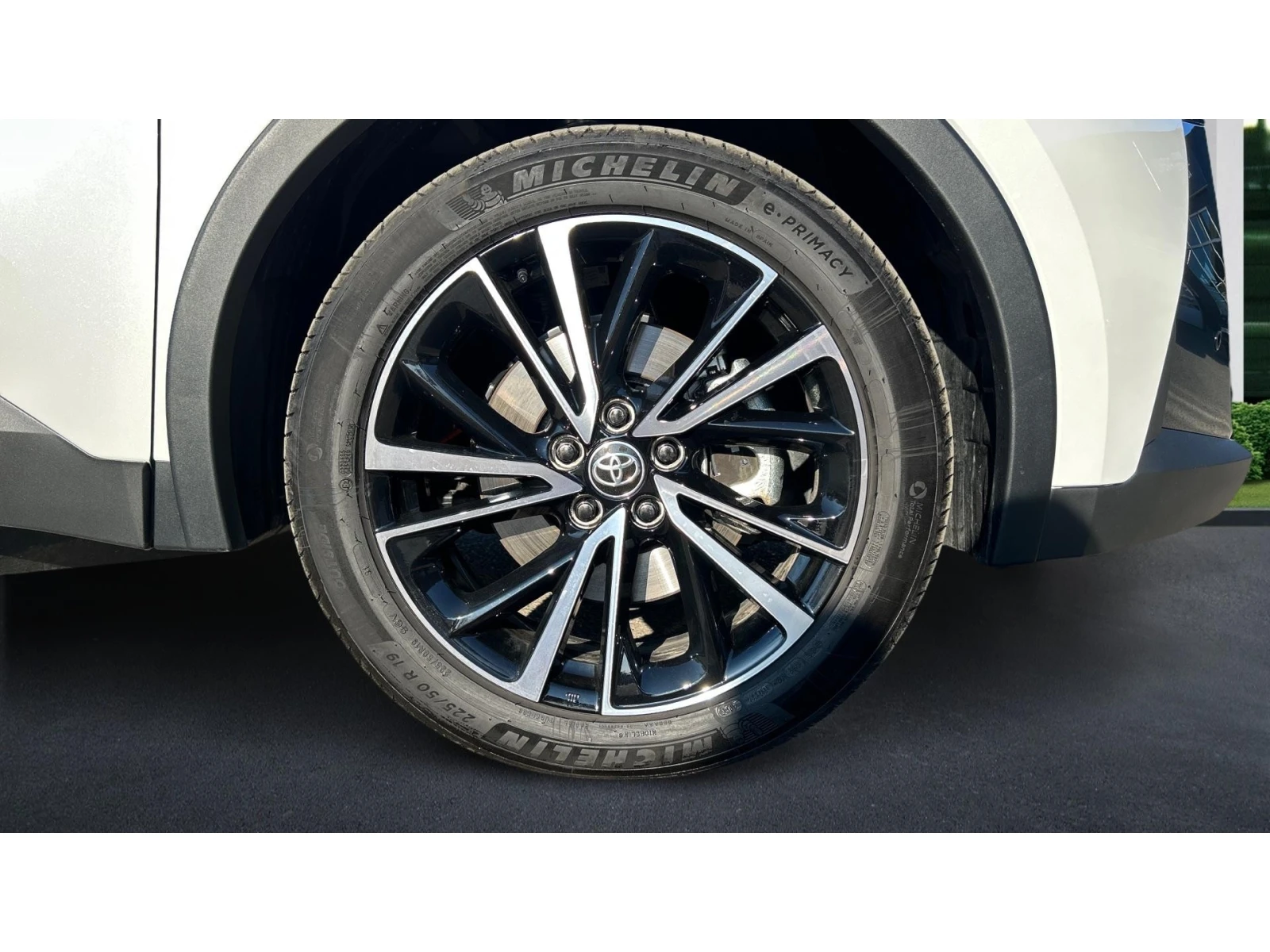 Toyota C-HR Месечна вноска от 450  , снимка 16 - Автомобили и джипове - 53736918