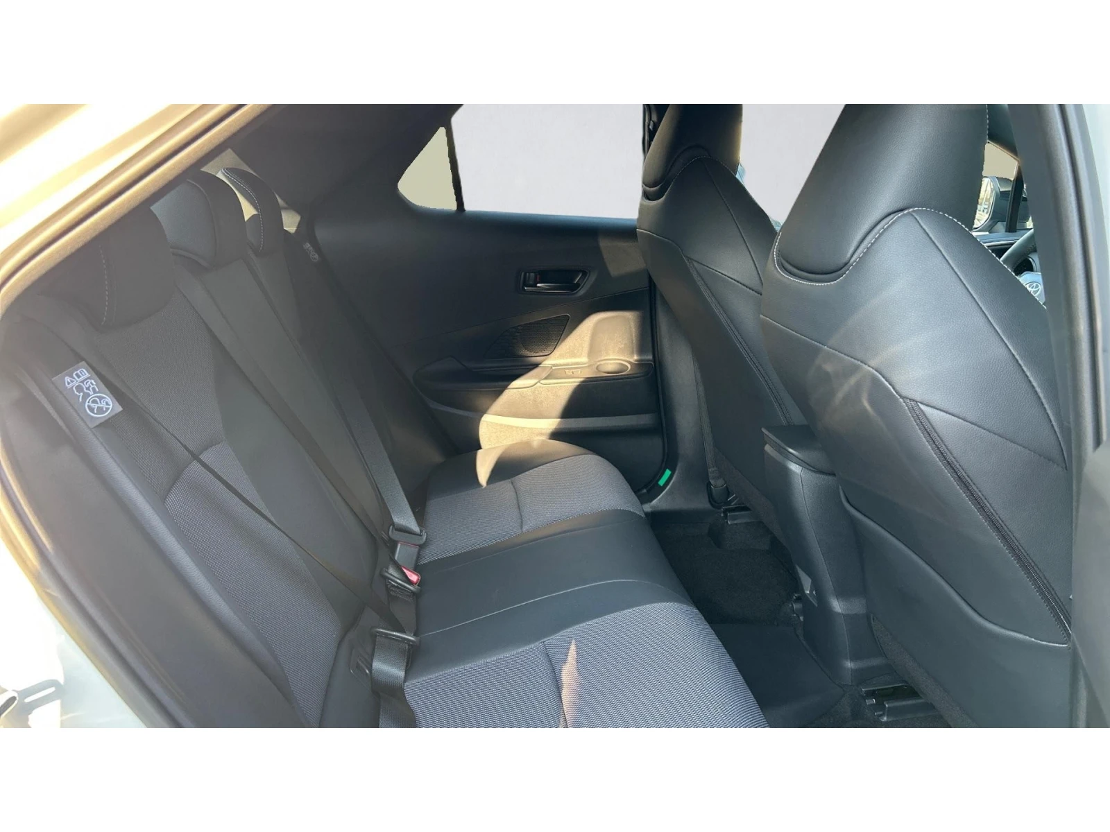 Toyota C-HR Месечна вноска от 450  , снимка 7 - Автомобили и джипове - 53736918