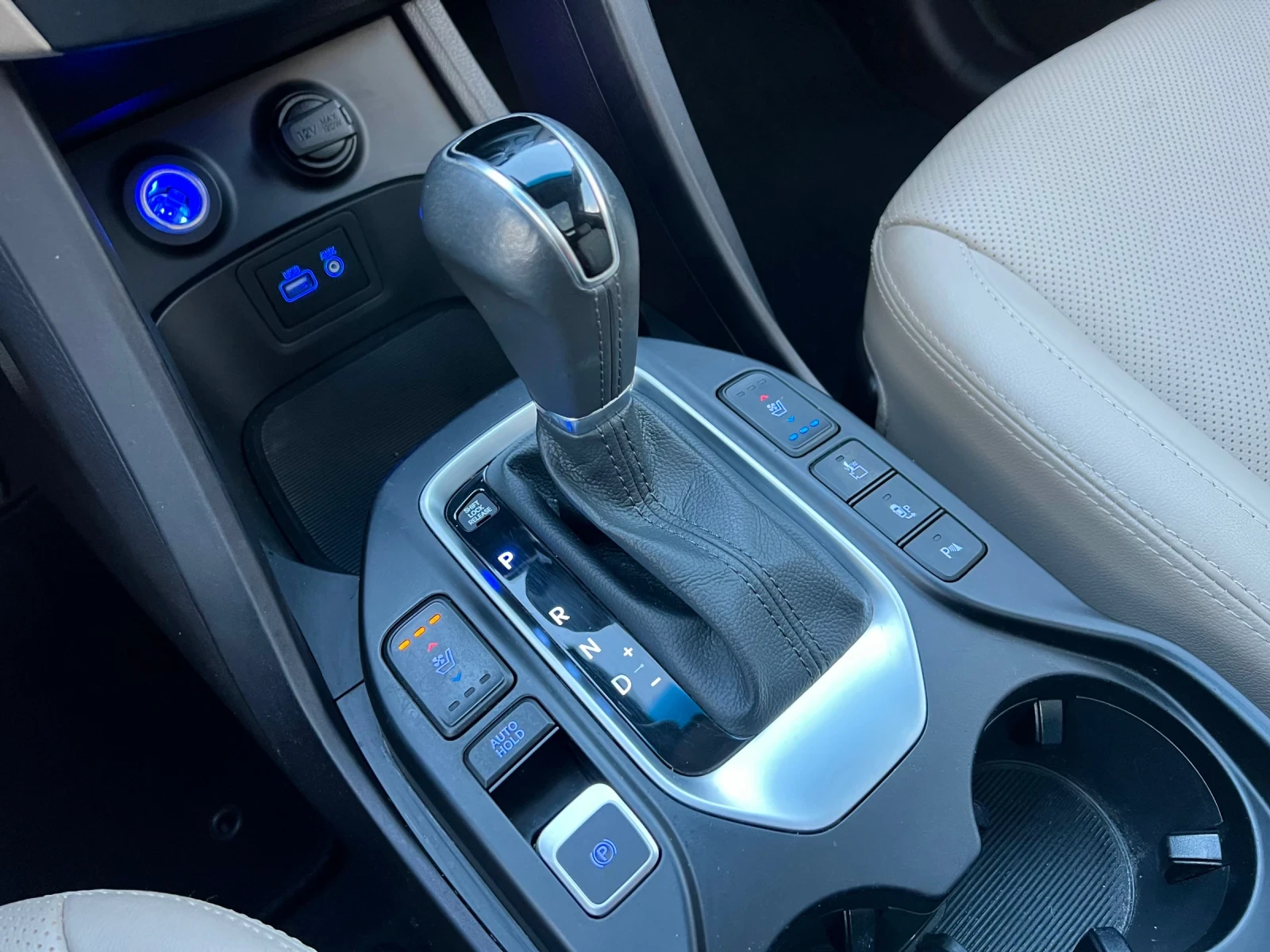 Hyundai Santa fe 2.2CRDi Vertex ШВЕЙЦАРИЯ, снимка 11 - Автомобили и джипове - 53849816