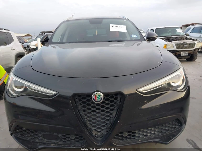Alfa Romeo Stelvio 2l Rwd, снимка 12 - Автомобили и джипове - 54116274