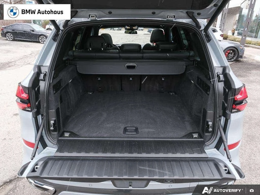 BMW X5 * xDrive40i PREMIUM ESSENTIAL M SPORT PACKAGE HARM, снимка 8 - Автомобили и джипове - 54855146